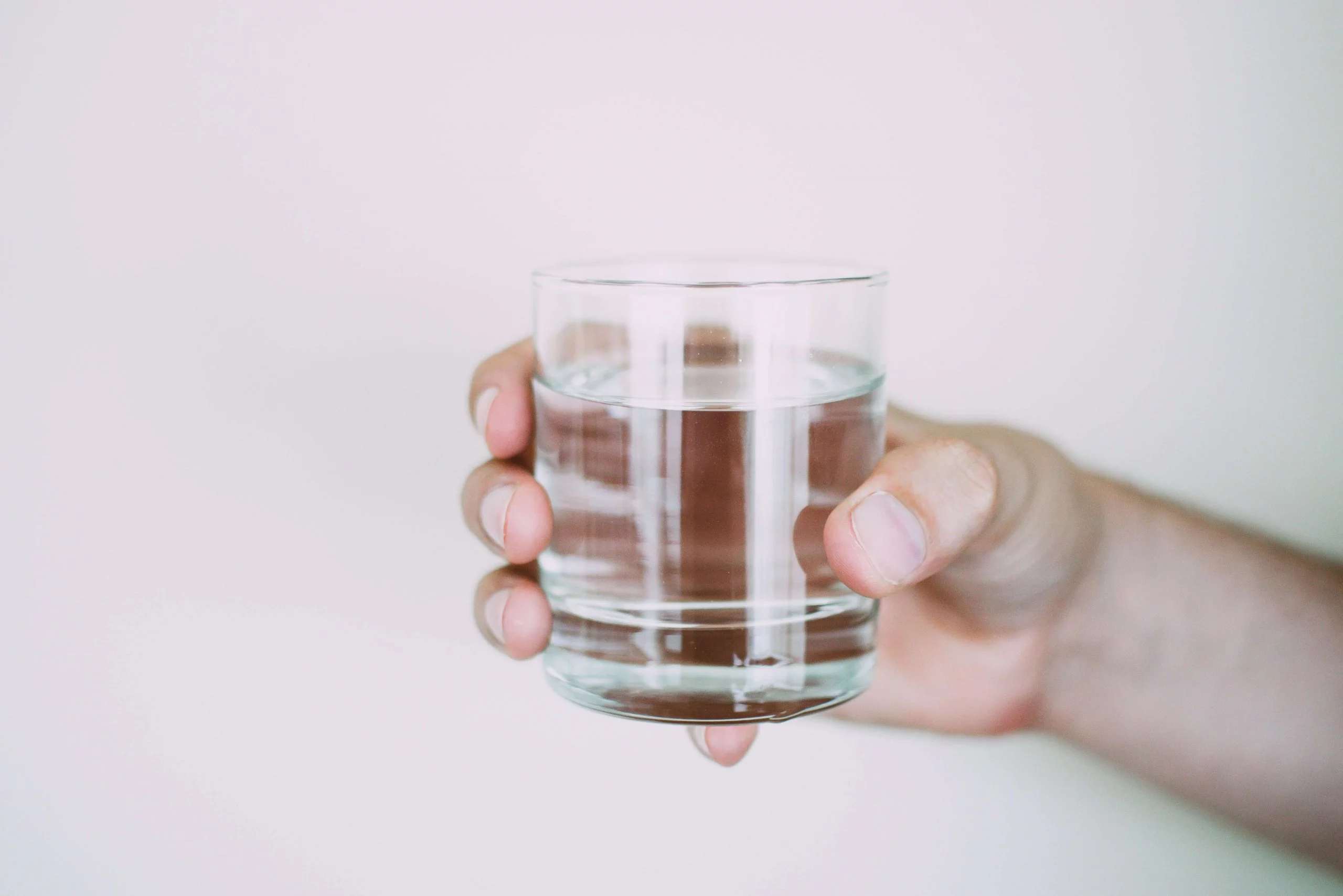 Chronická dehydratácia alebo nie ste chorí, ste len smädní!